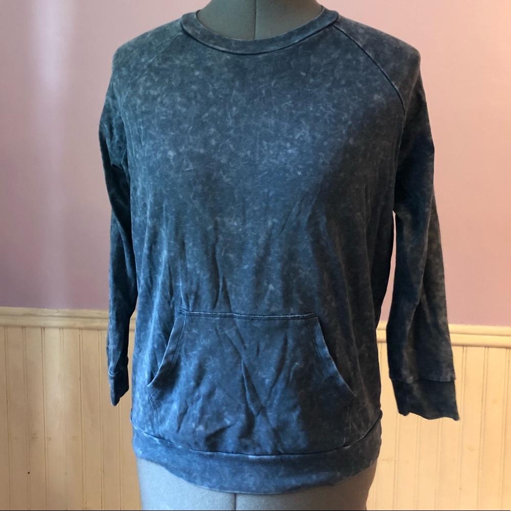Acid wash long sleeve t-shirt